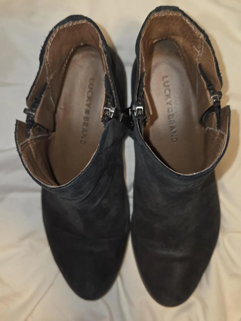 Lucky Brand suede upper
